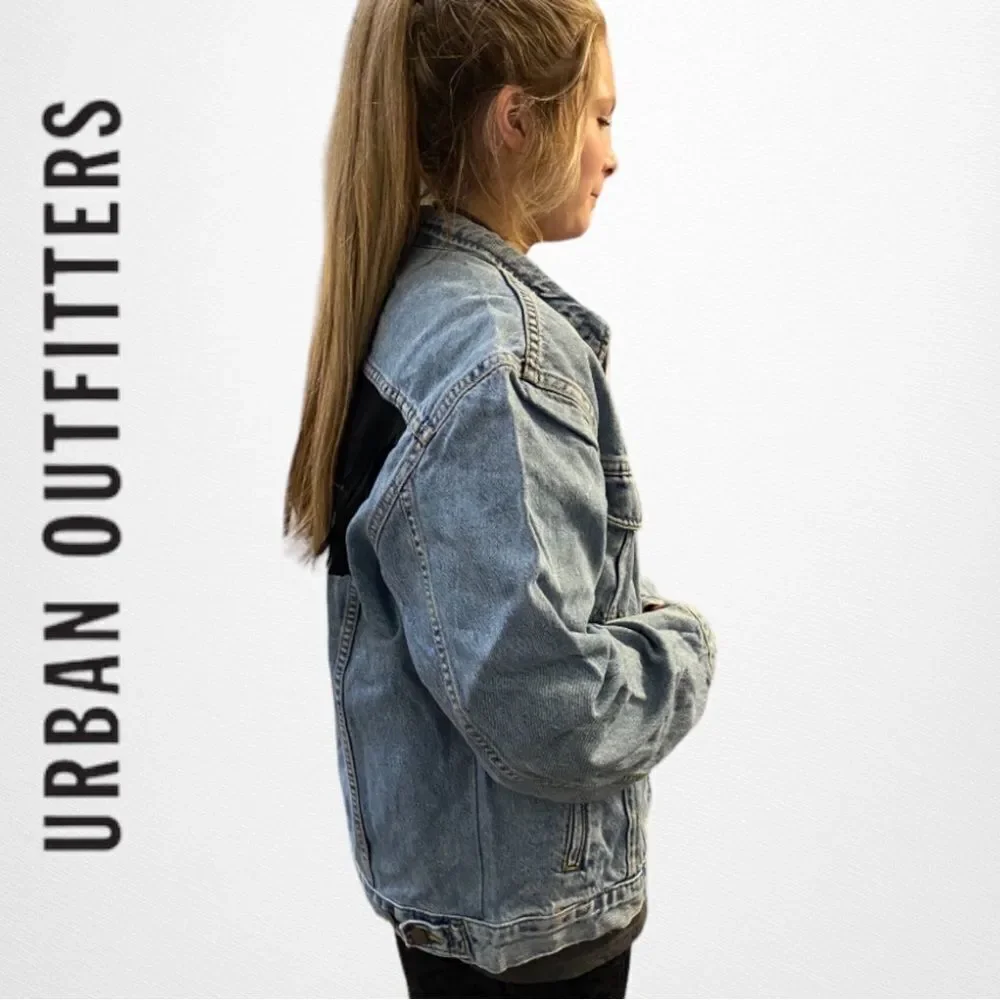 UO Urban Outfitters Lee Renewal Remade Fringe Trim Lined Denim Jacket NEW XL